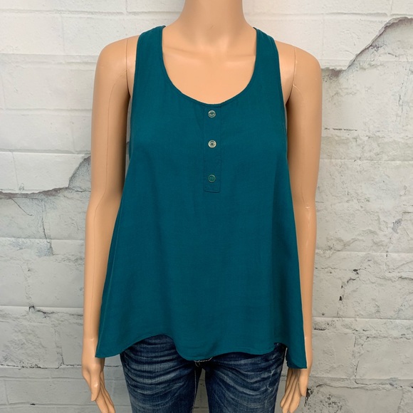 joelle Tops - Green Tank with cute Buttons